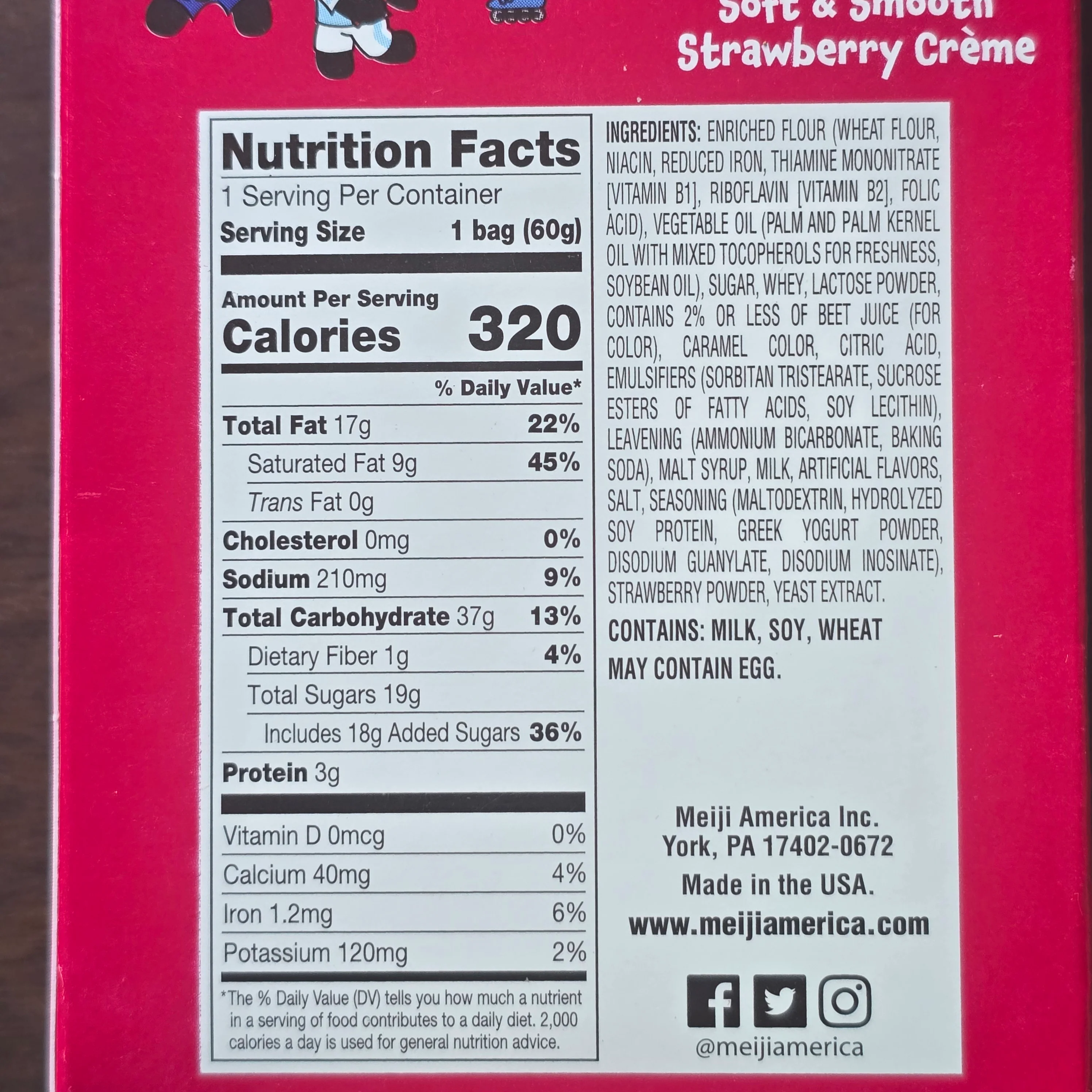 Hello Panda Strawberry Filling Cookies 60 g - Image 2