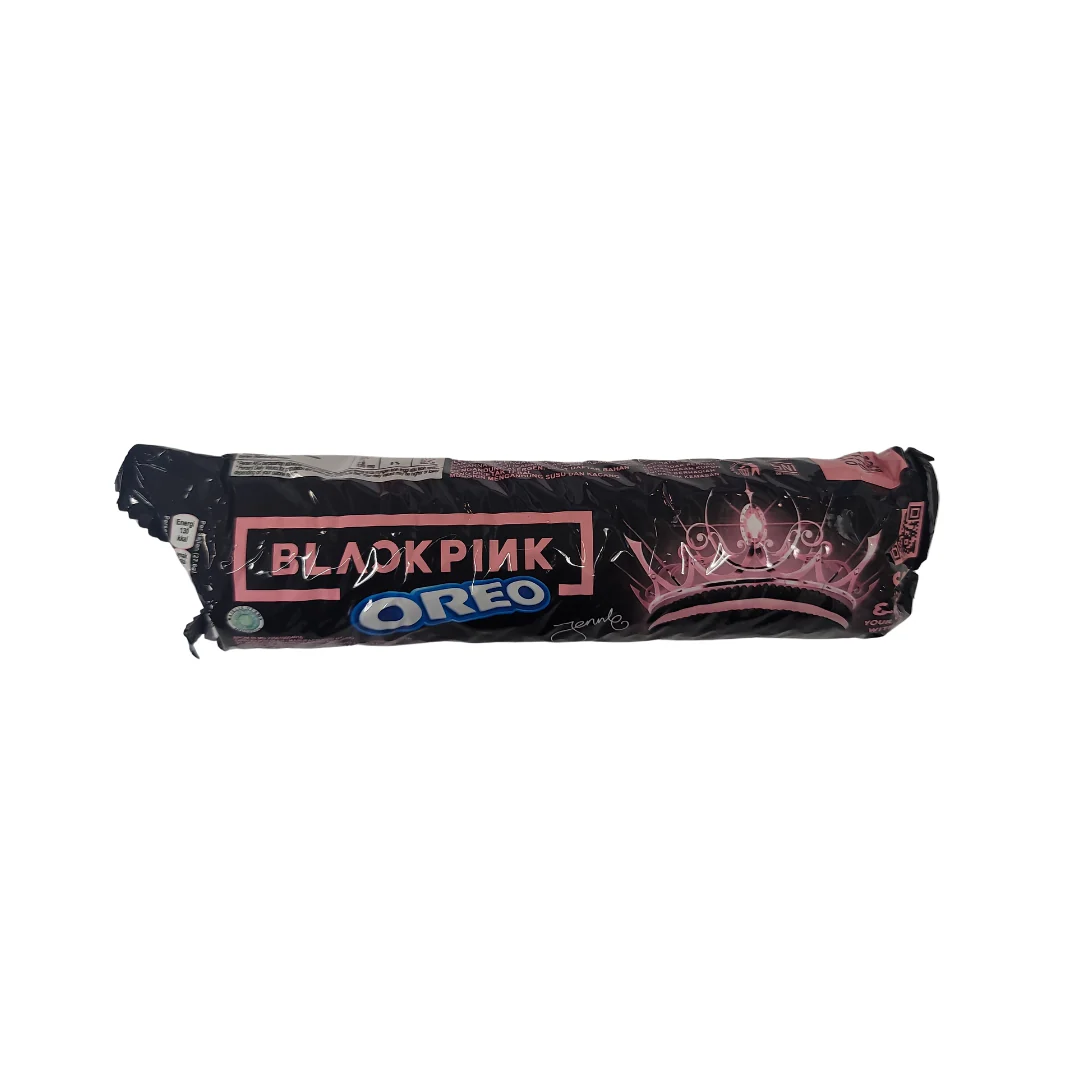 Oreo Black Pink Strawberry Cream Cookies 119.6 g - Limited Edition